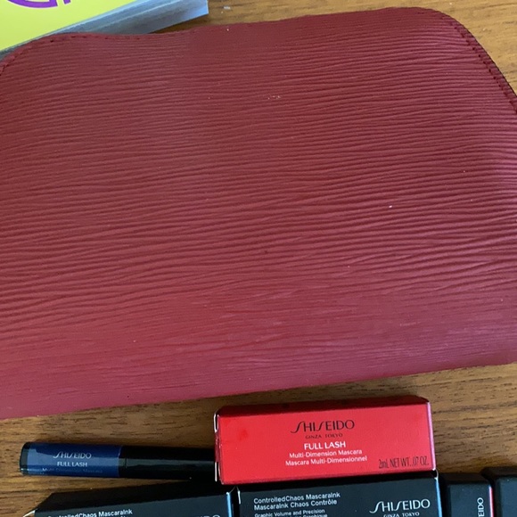 Shiseido ControlledChaos MascaraInk&Lipstick&Pouch - Picture 5 of 8